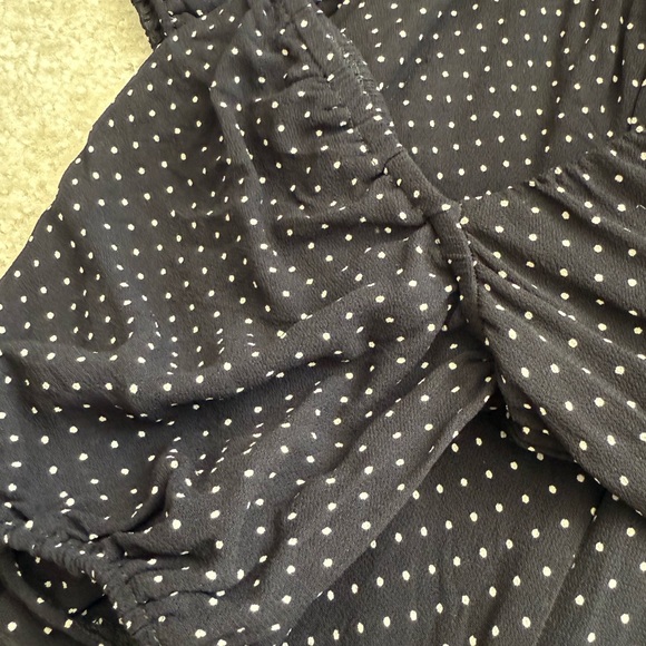 Reformation berry top - size 4 - Picture 5 of 6